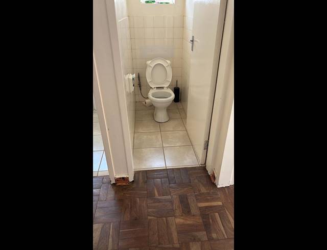 2 BEDROOM PROPERTY TO RENT IN LORENTZVILLE